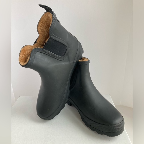 chooka Shoes - Chooka Chelsea Plush-Lined Waterproof Boot Women’s Size 8 US Black